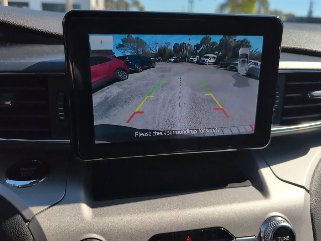 Certified 2024 Ford Explorer XLT w/ Equipment Group 202A image 19