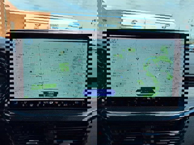 Certified 2023 Ford Escape ST-Line w/ Tech Pack #1 image 11