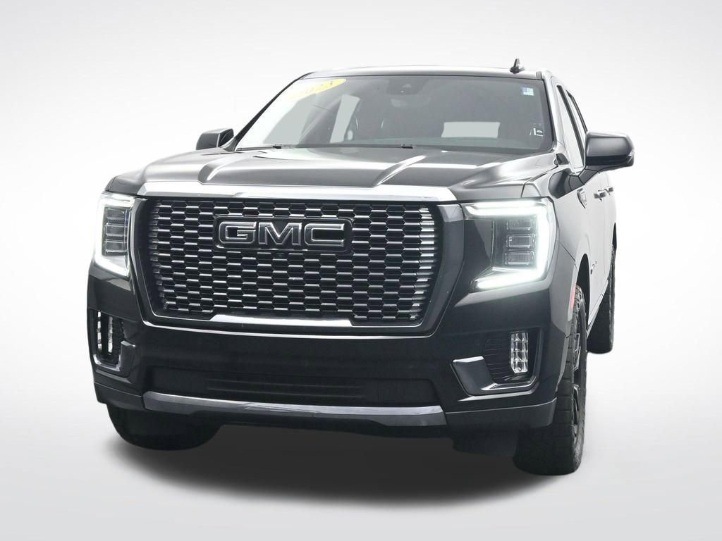 Used 2023 GMC Yukon Denali Ultimate AWD/4WD image 2