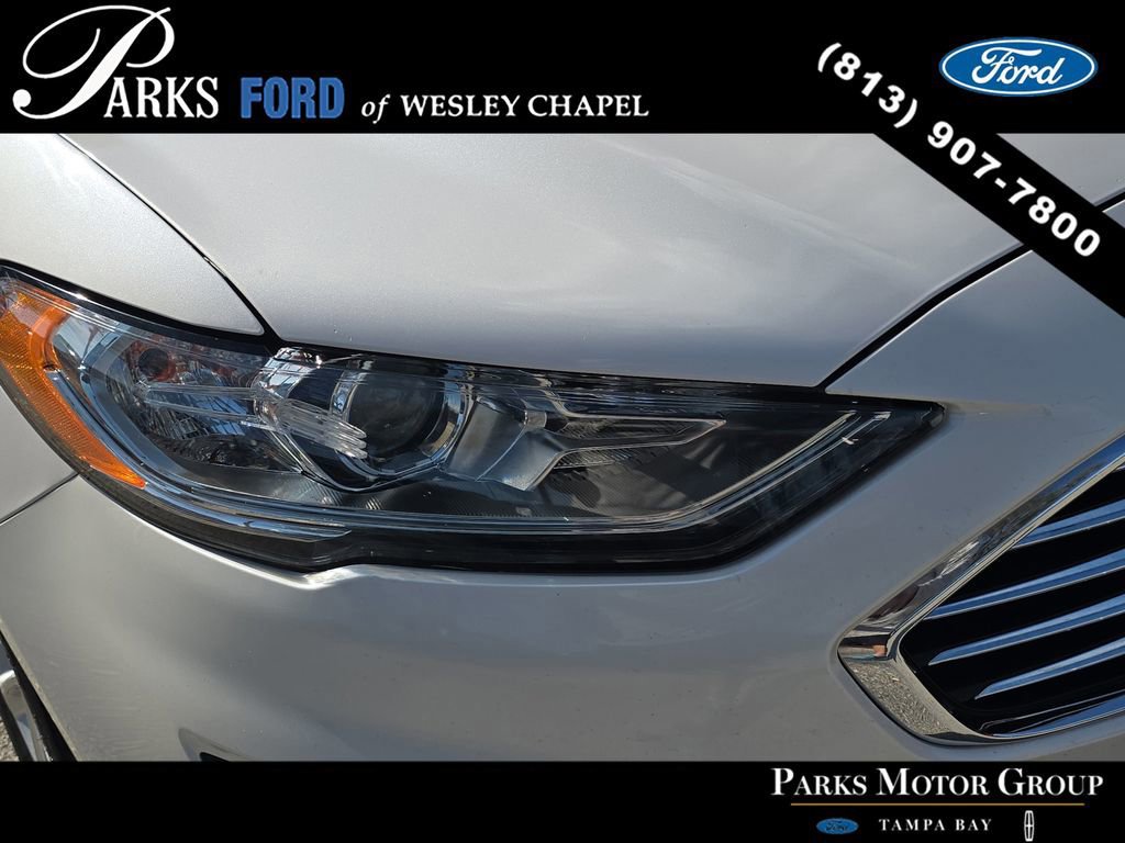 Certified 2020 Ford Fusion SE image 6