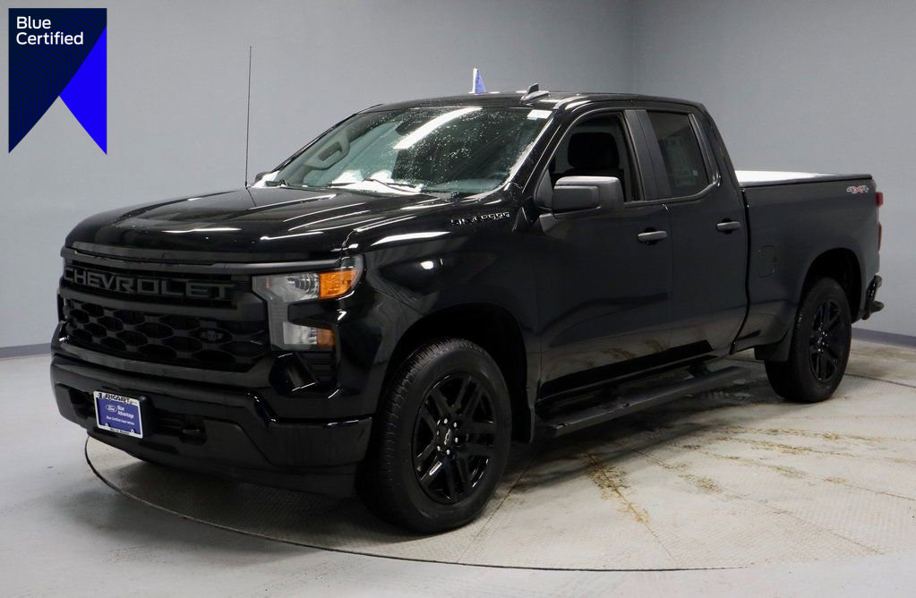 Used 2023 Chevrolet Silverado 1500 Custom w/ LPO, Dark Essentials Package image 1