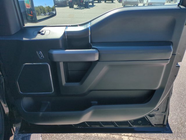 Certified 2018 Ford F150 Platinum w/ Equipment Group 701A Luxury AWD/4WD image 35