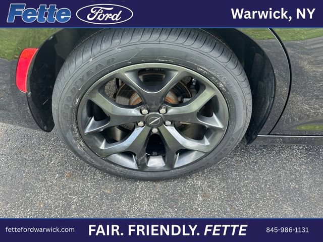 Used 2023 Chrysler 300 S w/ Comfort Group RWD image 7