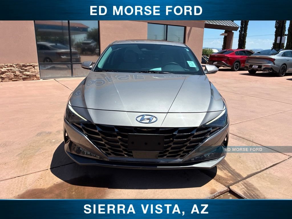 Used 2023 Hyundai Elantra Limited FWD image 12