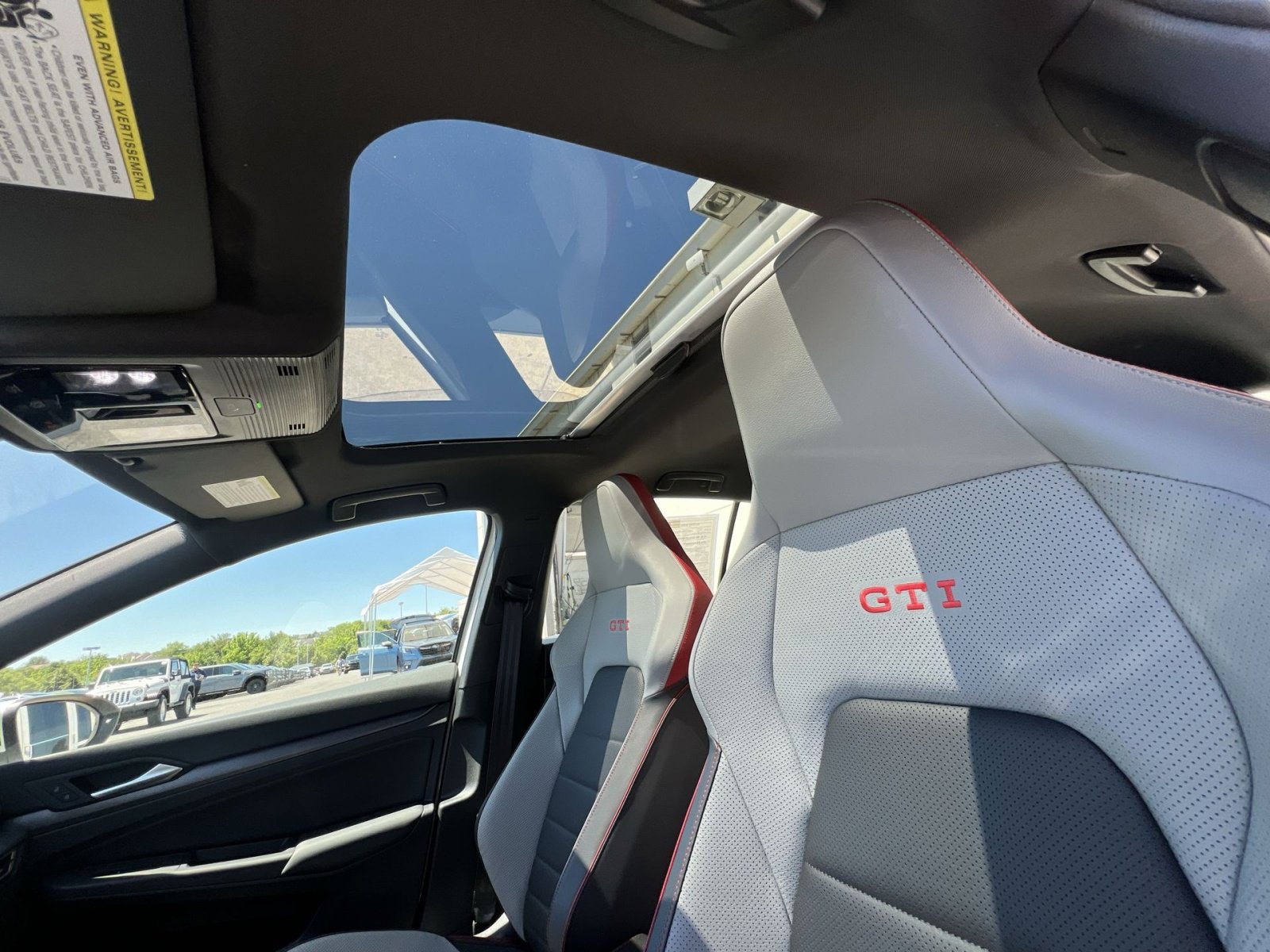 Used 2025 Volkswagen GTI SE FWD image 32