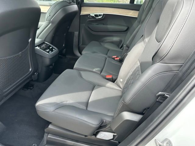 Used 2025 Volvo XC90 B6 Plus AWD/4WD image 15