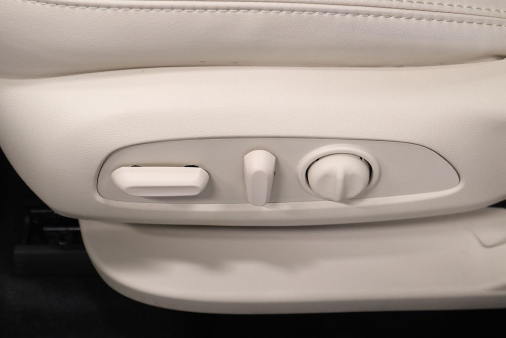 Used 2023 Buick Enclave Essence w/ LPO, Floor Liner Package FWD image 24