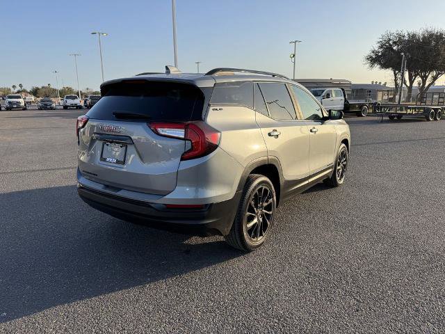 Used 2024 GMC Terrain SLE w/ Driver Convenience Package image 5