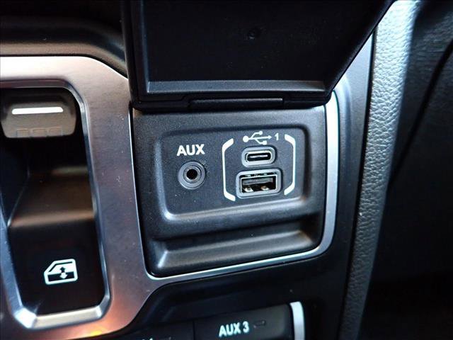 Used 2023 Jeep Wrangler Rubicon AWD/4WD image 17