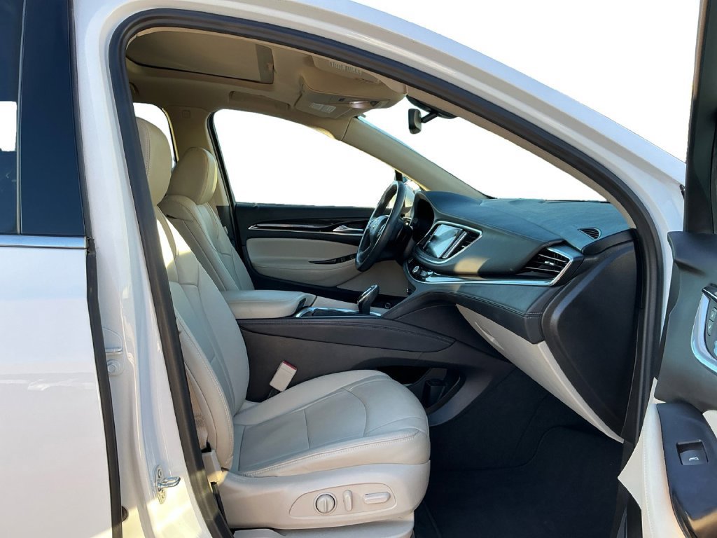 Used 2020 Buick Enclave Essence FWD image 22