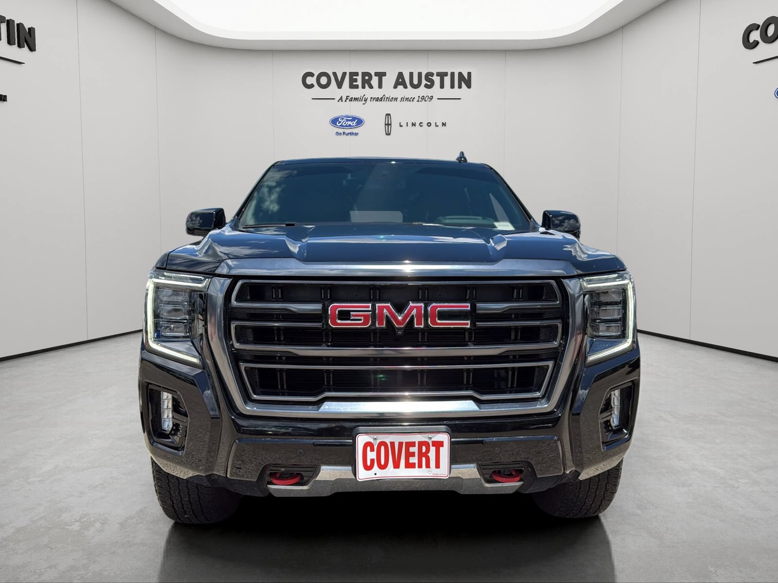 Used 2024 GMC Yukon AT4 w/ AT4 Premium Plus Package AWD/4WD image 8