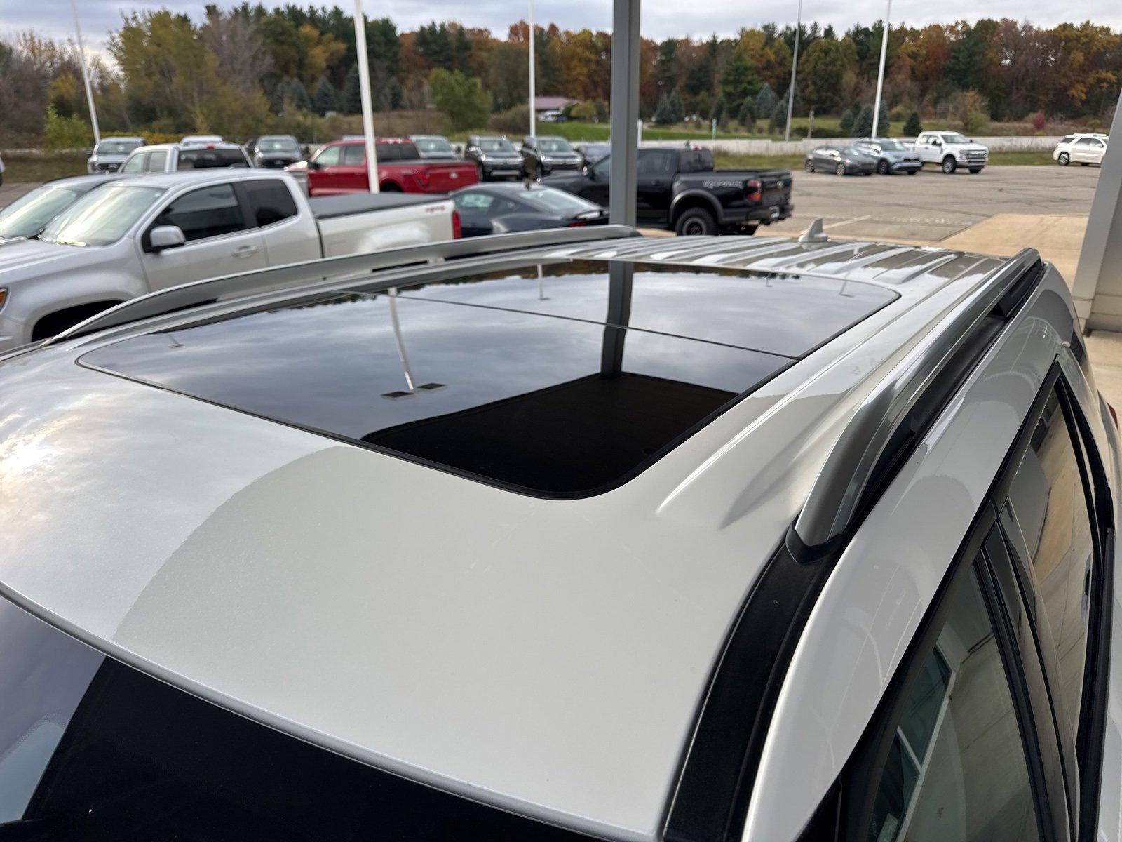 Certified 2022 Ford Explorer Limited w/ Equipment Group 301A image 13