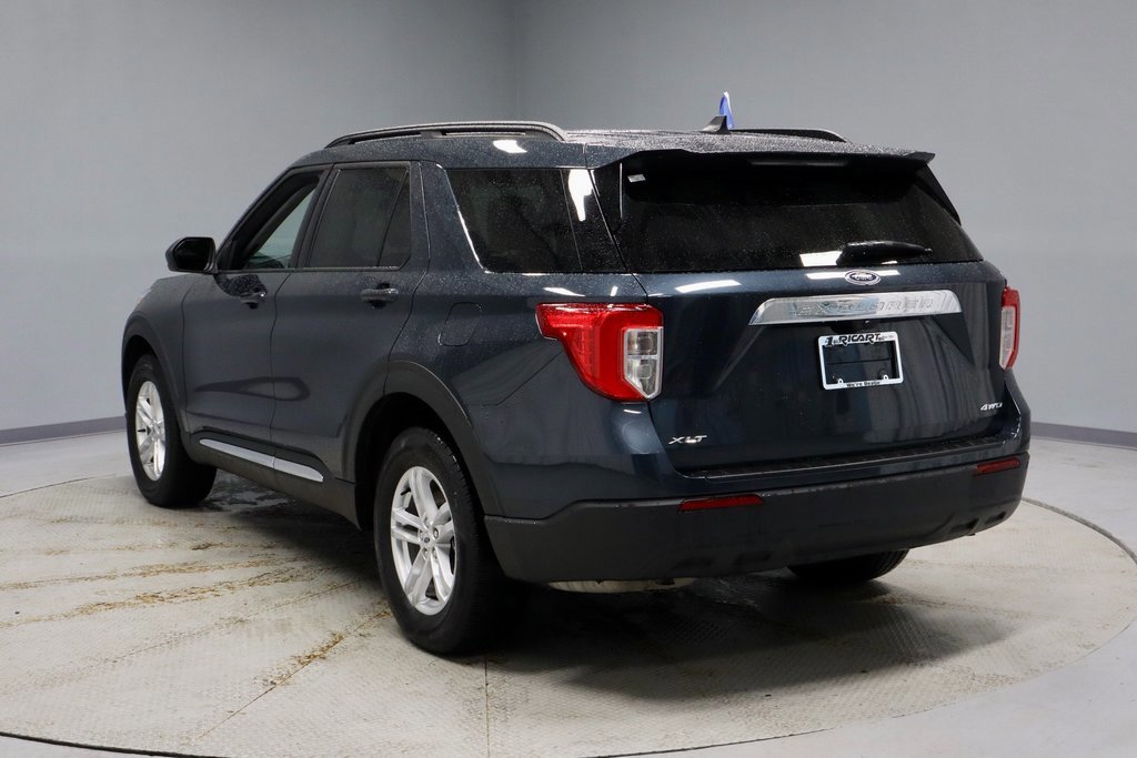 Certified 2023 Ford Explorer XLT image 3