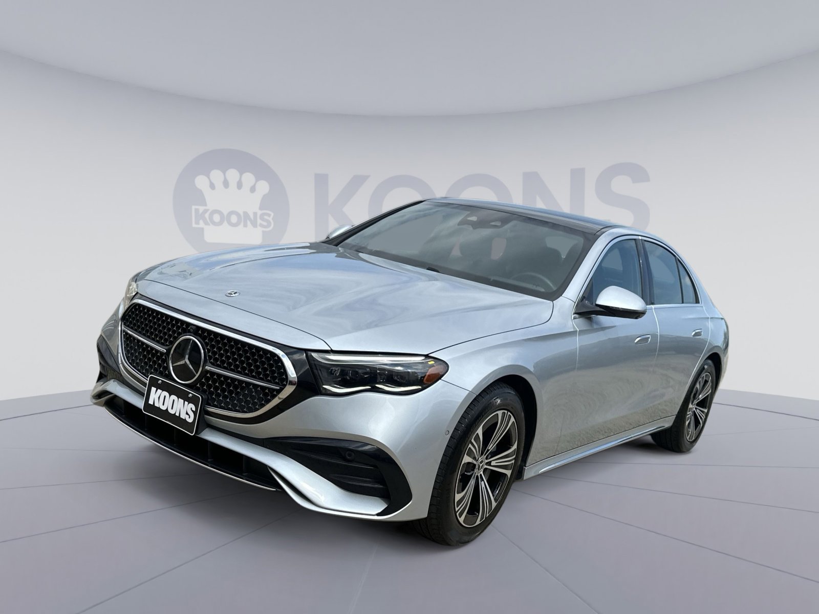 Used 2024 Mercedes-Benz E 350 4MATIC Sedan w/ Driver Assistance Package image 5