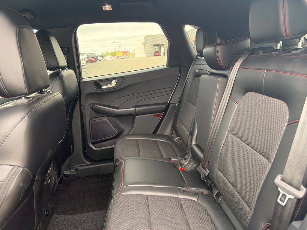 Certified 2024 Ford Escape ST-Line AWD/4WD image 11