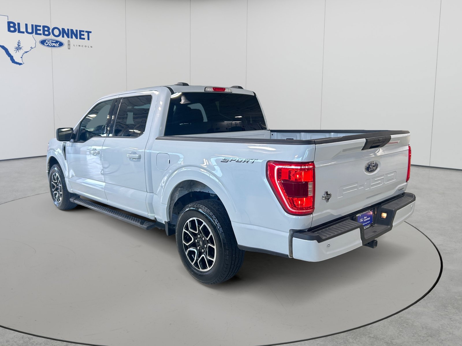 Certified 2022 Ford F150 XLT w/ Equipment Group 301A Mid RWD image 7