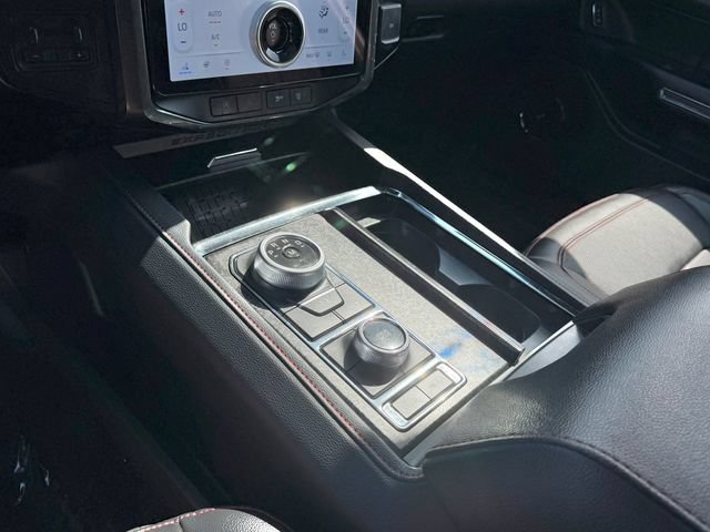 Certified 2024 Ford Expedition Limited AWD/4WD image 30