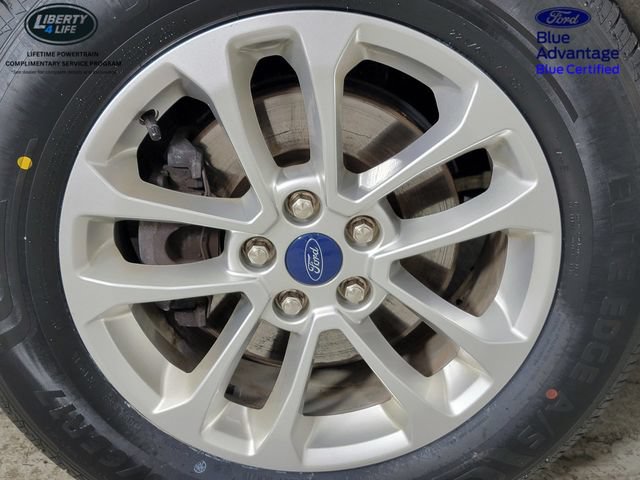 Certified 2022 Ford Escape SE w/ Cold Weather Package AWD/4WD image 10