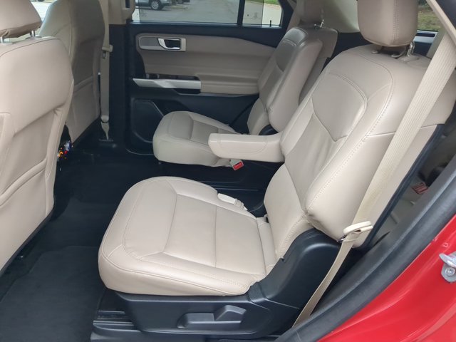 Certified 2022 Ford Explorer Limited w/ Equipment Group 301A AWD/4WD image 31