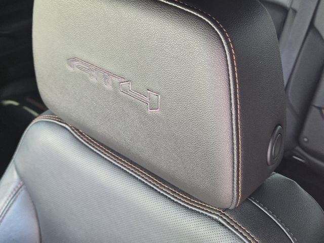 Used 2024 GMC Sierra 2500 AT4 w/ AT4 Premium Plus Package AWD/4WD image 14