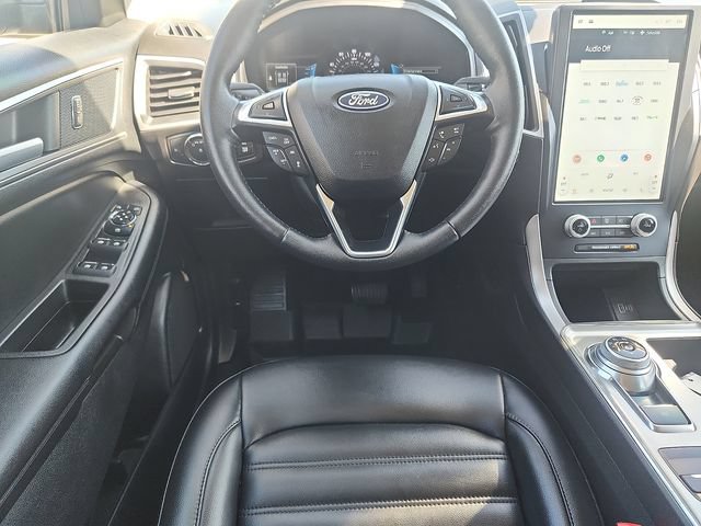 Certified 2022 Ford Edge SEL w/ Convenience Package AWD/4WD image 9