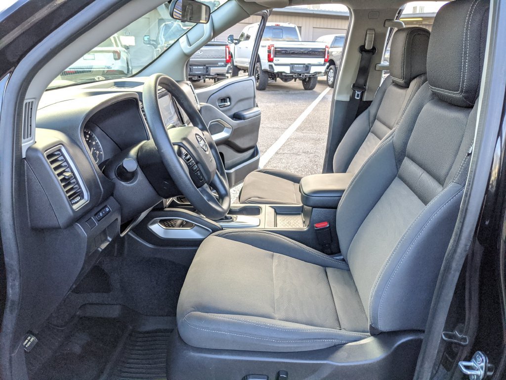 Used 2024 Nissan Frontier SV w/ Technology Package AWD/4WD image 15