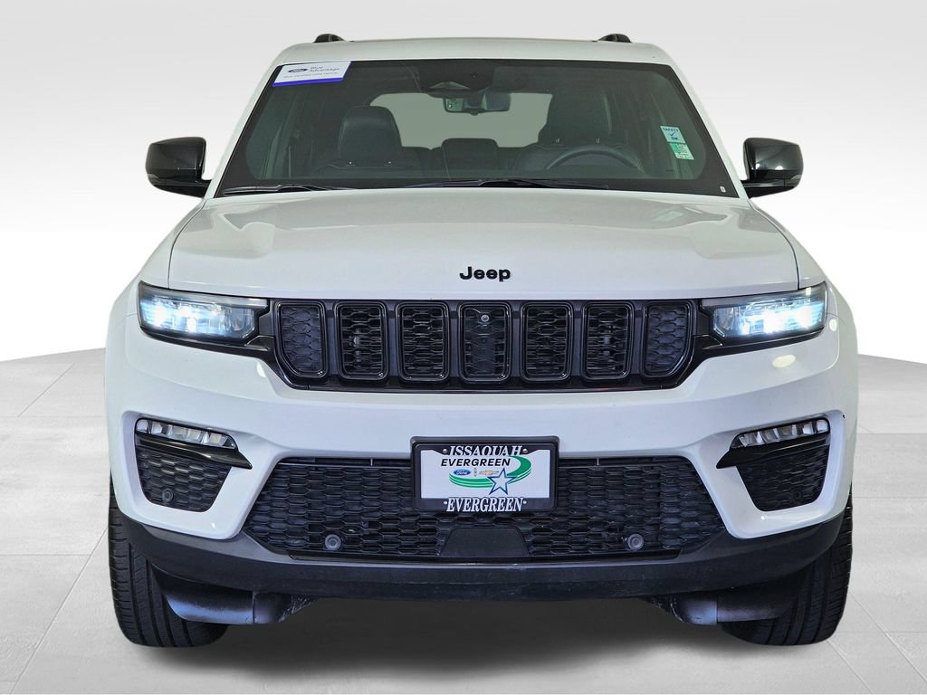 Used 2024 Jeep Grand Cherokee Limited w/ Luxury Tech Group II AWD/4WD image 2