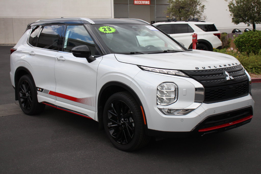 Used 2023 Mitsubishi Outlander Ralliart AWD/4WD image 11