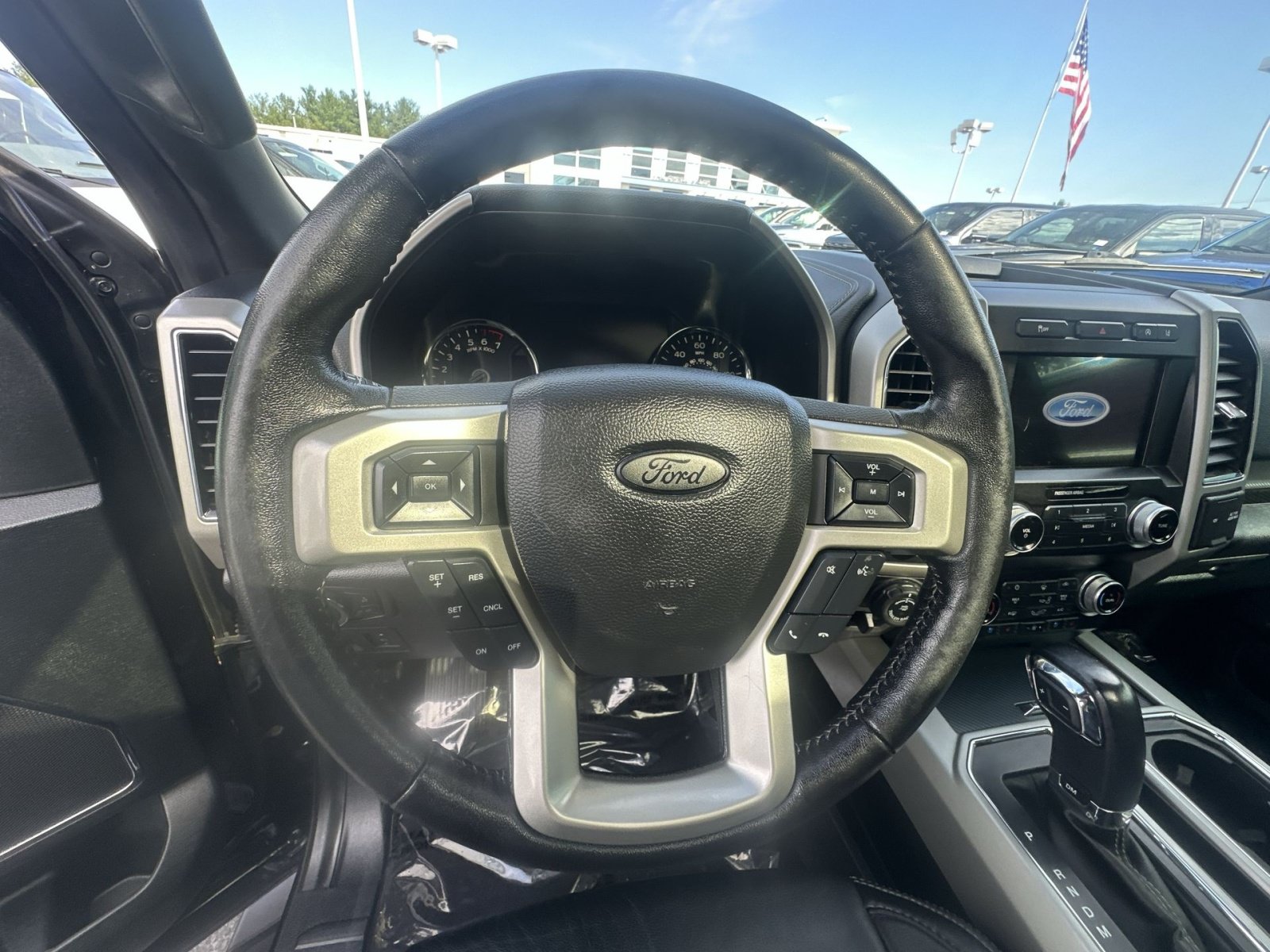 Certified 2020 Ford F150 Lariat w/ Equipment Group 502A Luxury AWD/4WD image 32
