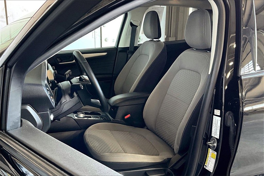 Certified 2022 Ford Escape SE w/ Cold Weather Package image 25