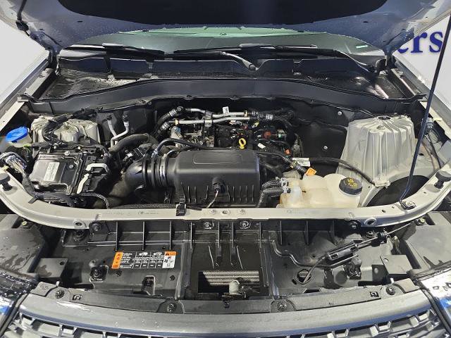 Certified 2023 Ford Explorer XLT w/ Equipment Group 202A AWD/4WD image 8