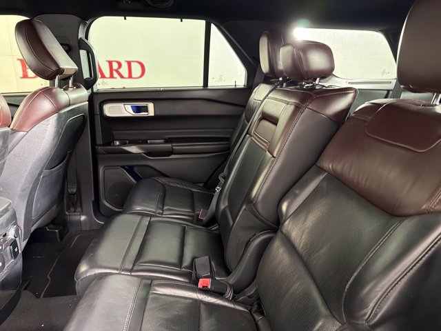 Certified 2020 Ford Explorer Platinum w/ Premium Technology Package AWD/4WD image 26