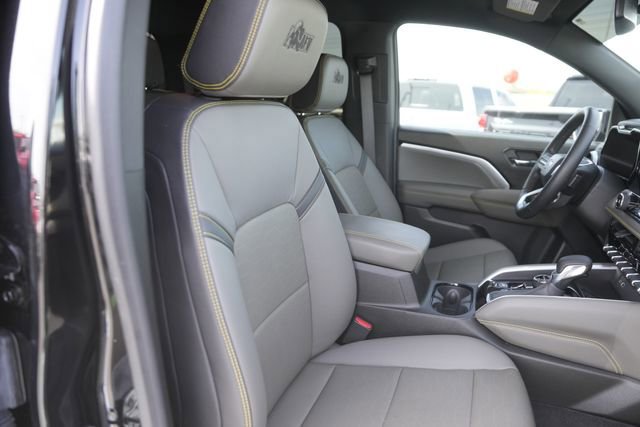 Used 2024 Chevrolet Colorado ZR2 w/ ZR2 Bison Edition image 19