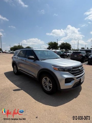 Certified 2022 Ford Explorer XLT RWD image 1