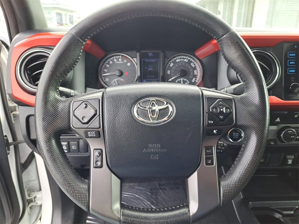 Used 2019 Toyota Tacoma TRD Sport image 16