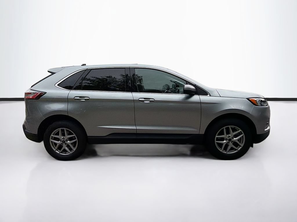 Certified 2024 Ford Edge SEL w/ Convenience Package AWD/4WD image 4