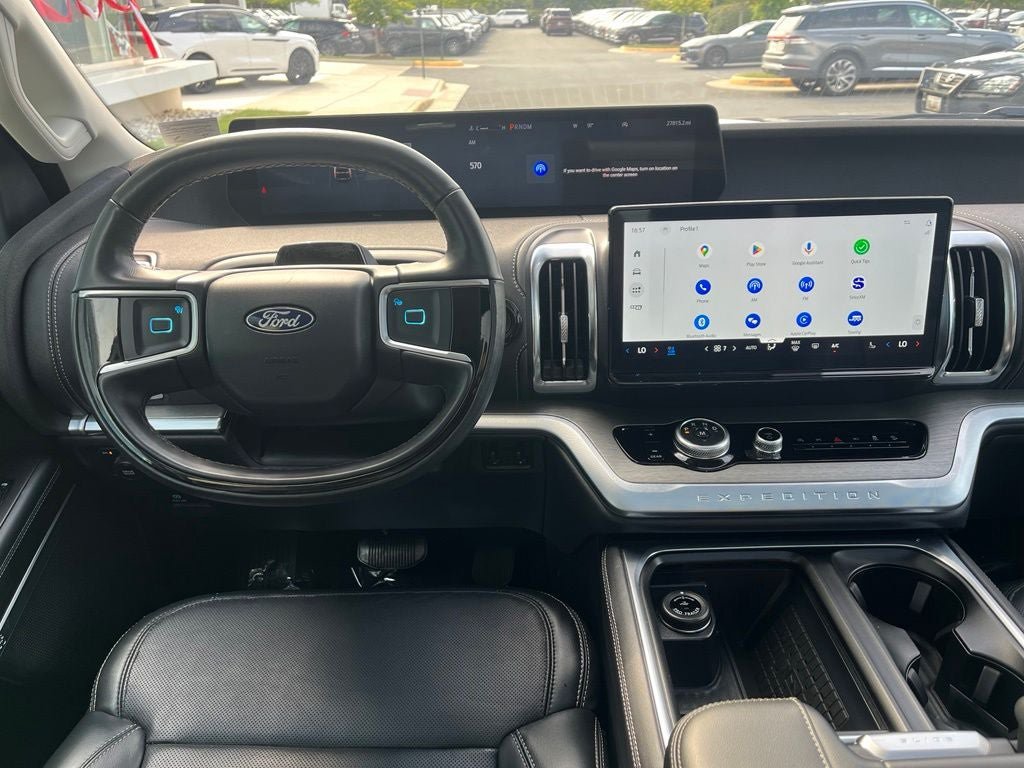 Certified 2025 Ford Expedition Platinum w/ Driver's Package AWD/4WD image 9