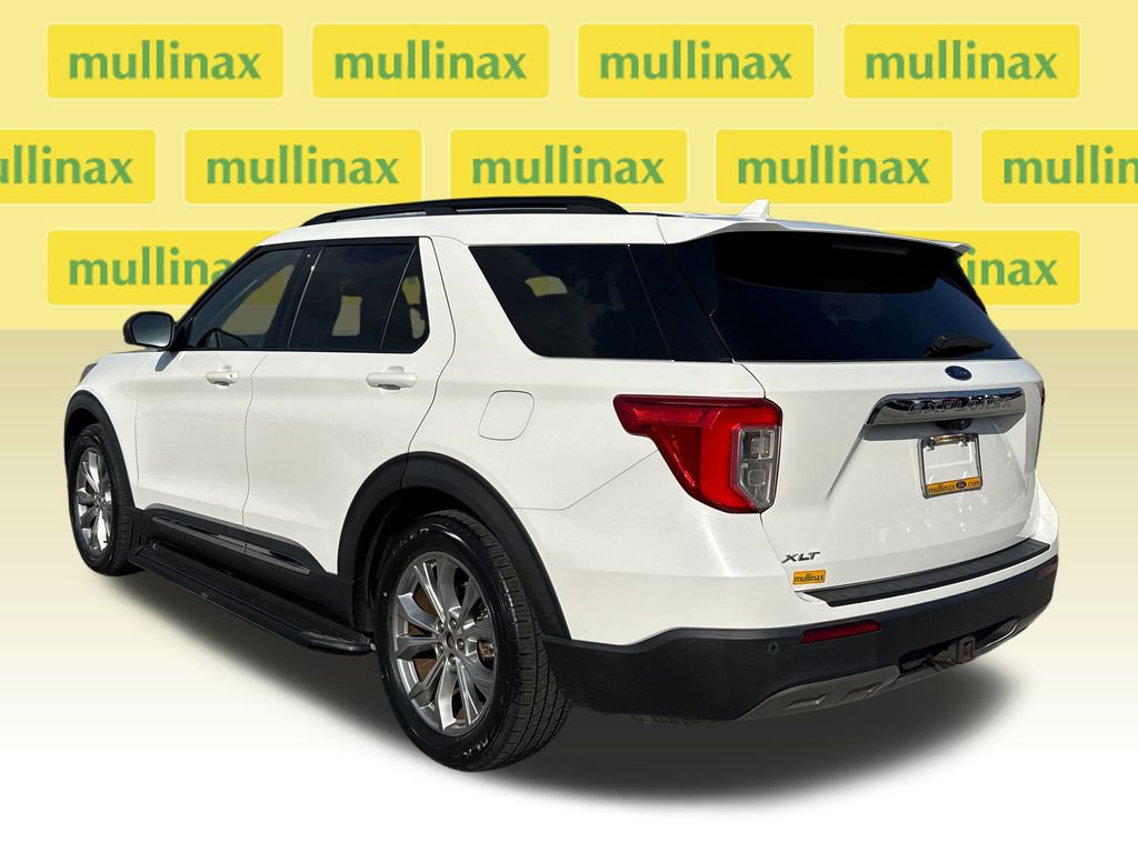 Certified 2021 Ford Explorer XLT w/ Equipment Group 202A image 9