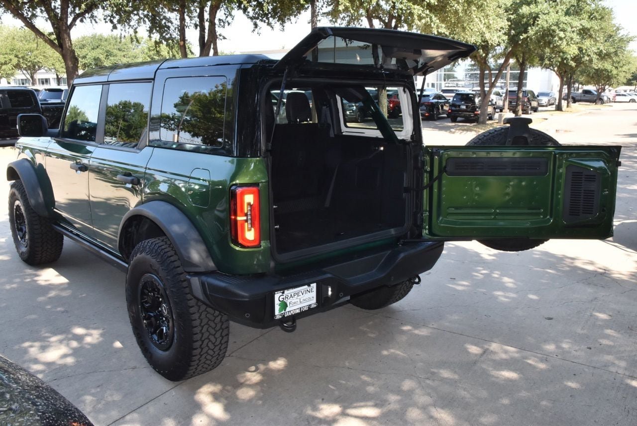 Certified 2025 Ford Bronco Badlands AWD/4WD image 43