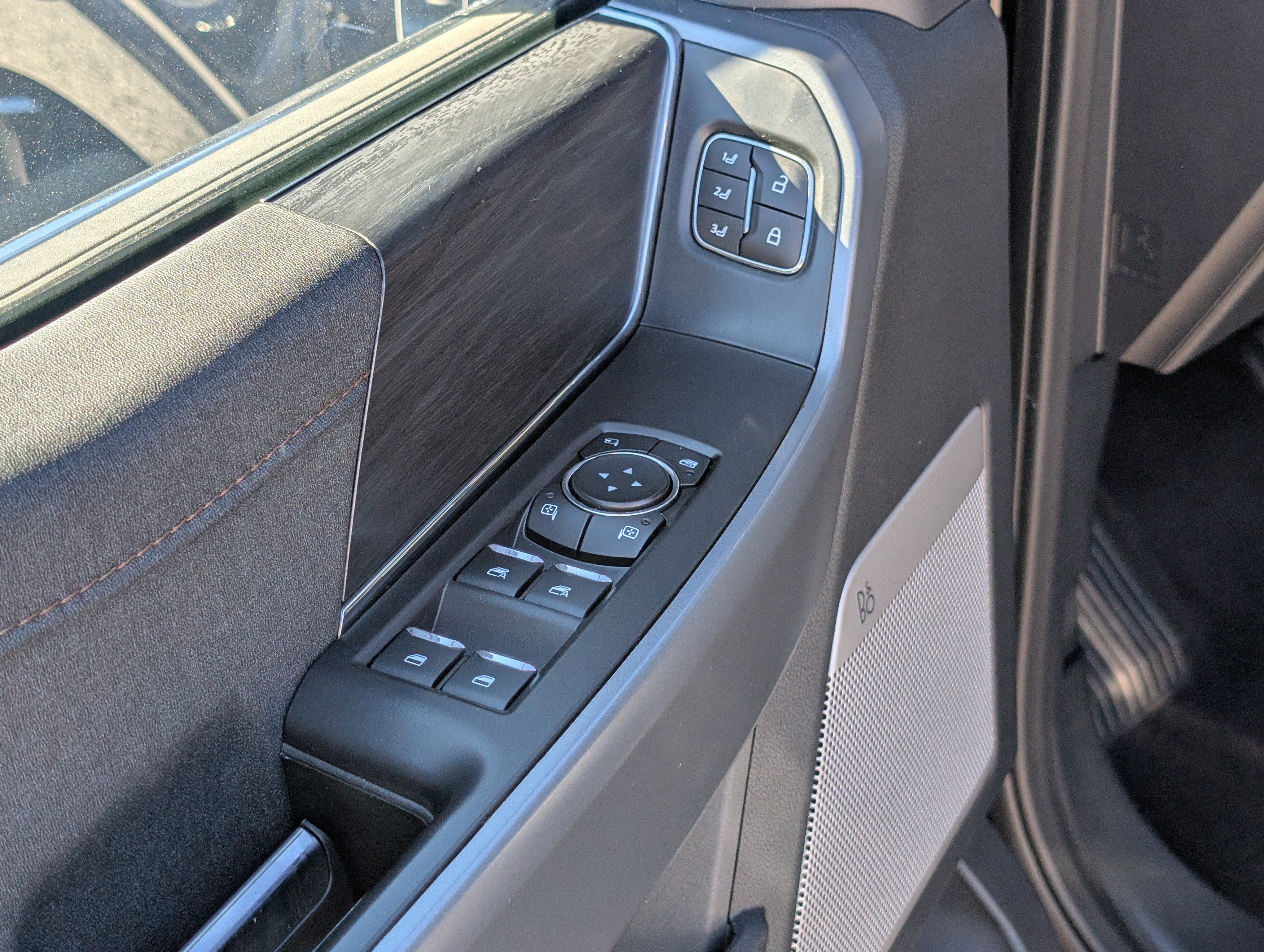 Certified 2024 Ford F150 Lariat AWD/4WD image 19