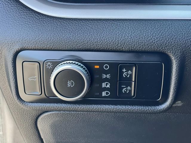 Certified 2023 Ford Explorer XLT w/ Equipment Group 202A RWD image 19