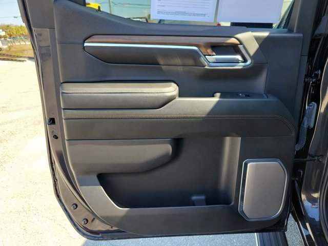 Used 2024 Chevrolet Silverado 1500 High Country image 15