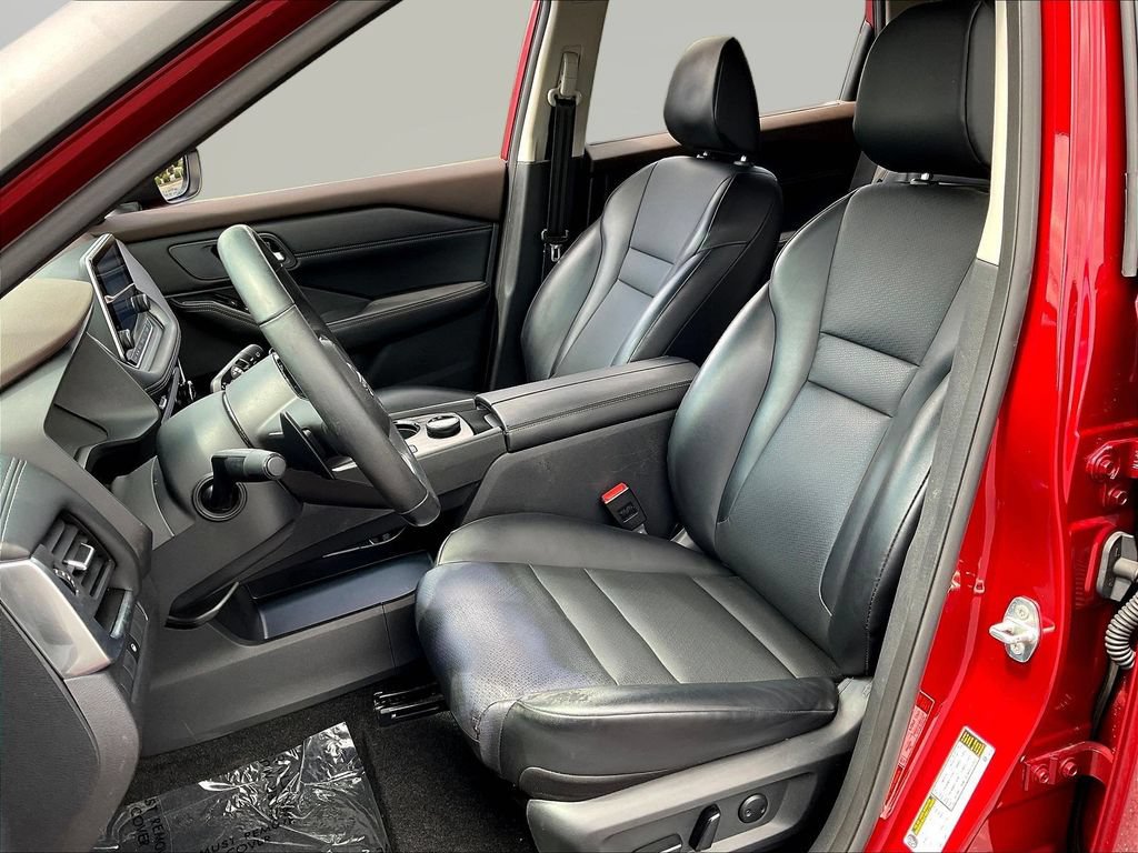 Used 2023 Nissan Rogue SV w/ SV Premium B Package AWD/4WD image 21