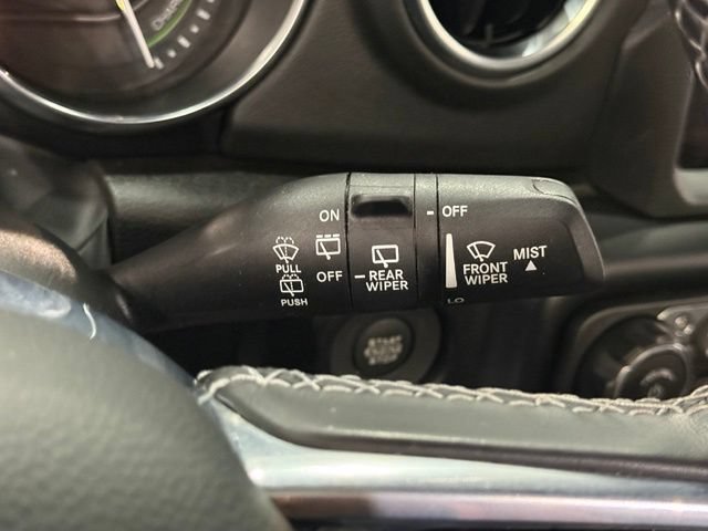 Used 2021 Jeep Wrangler Unlimited Sahara w/ Cold Weather Group AWD/4WD image 20