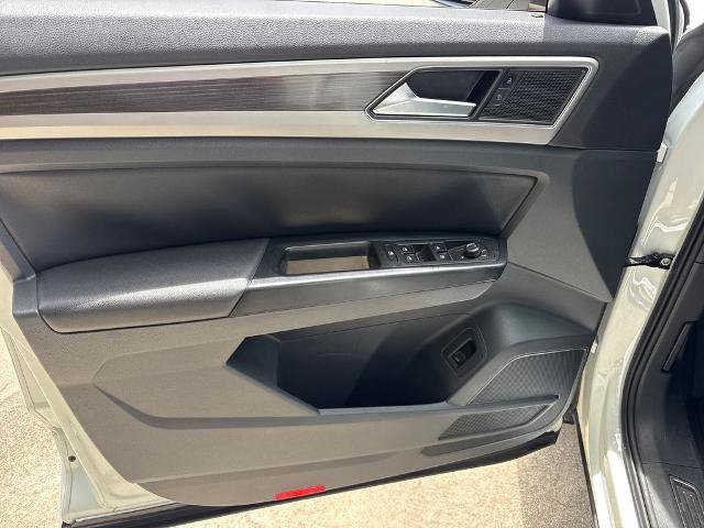 Used 2019 Volkswagen Atlas SEL R-Line FWD image 15