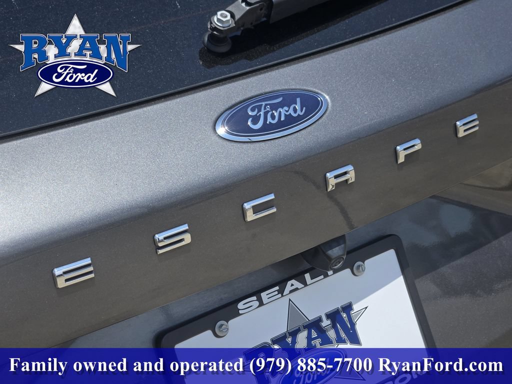 Certified 2025 Ford Escape ST-Line FWD image 8