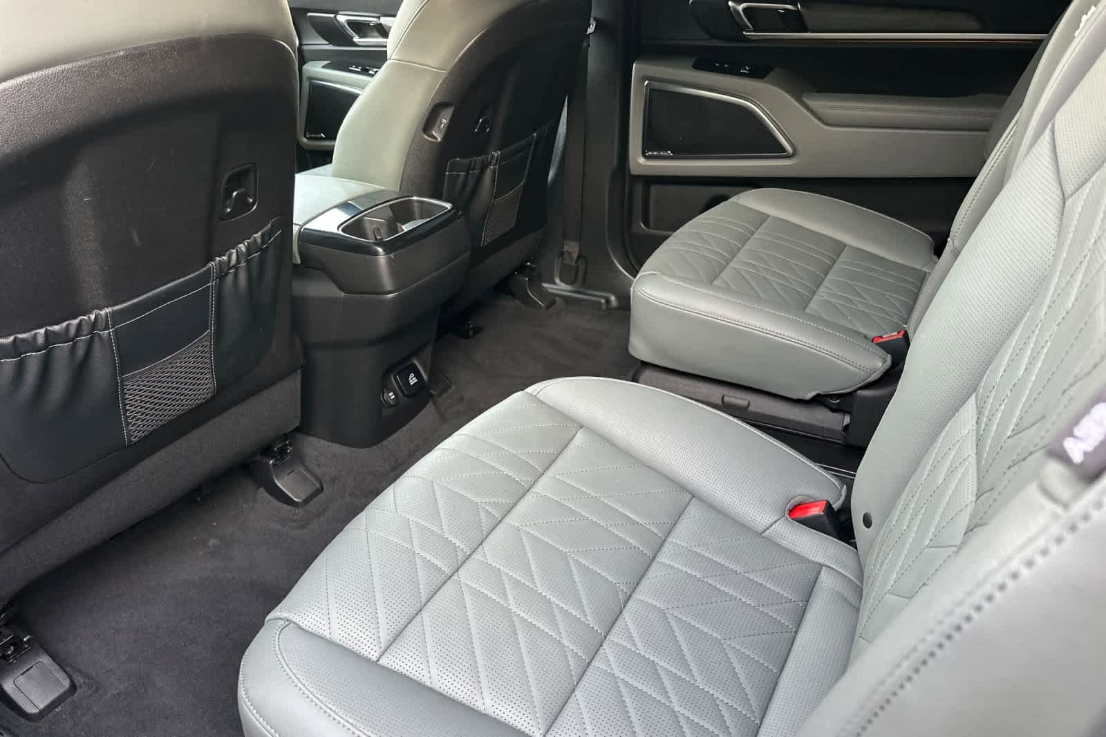 Used 2024 Kia Telluride SX Prestige X-Line image 4