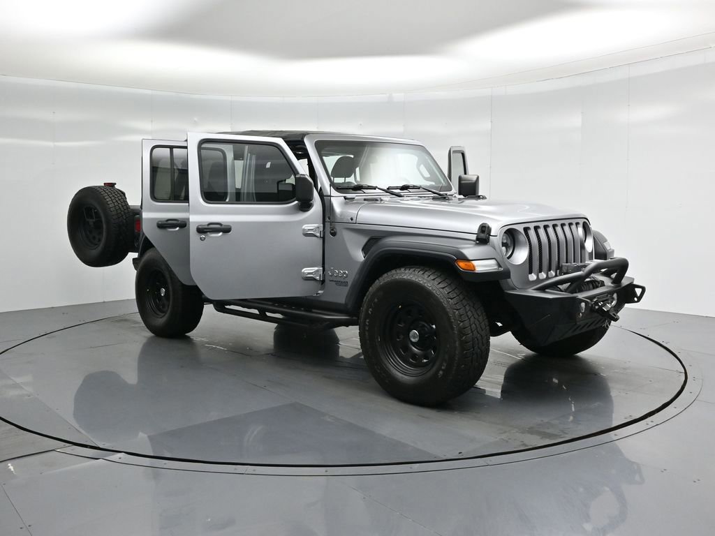Used 2018 Jeep Wrangler Unlimited Sport image 4