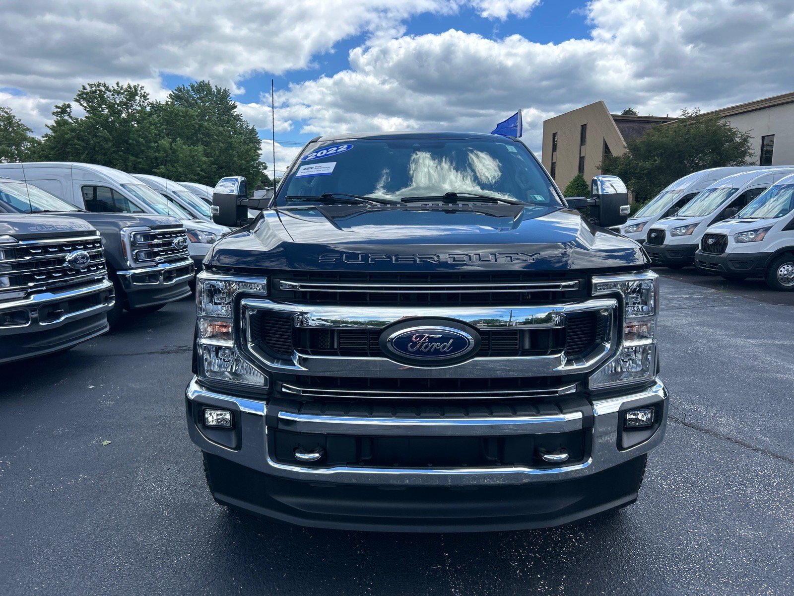 Certified 2022 Ford F350 XLT w/ XLT Premium Package AWD/4WD image 2