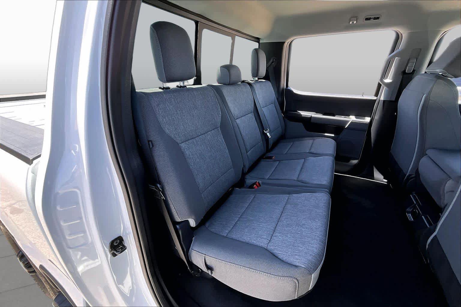 Certified 2025 Ford F250 XL w/ STX Appearance Package AWD/4WD image 18